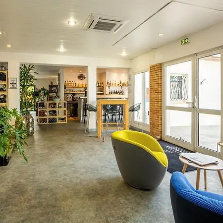 Clos Fleuri Hotel 3*