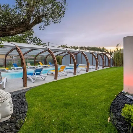 Logis Hotel Restaurant Le Clos Fleuri