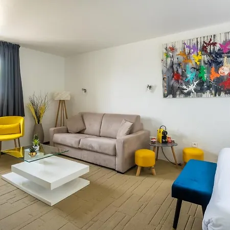 Logis Hotel Restaurant Le Clos Fleuri Hotel Castelnaudary