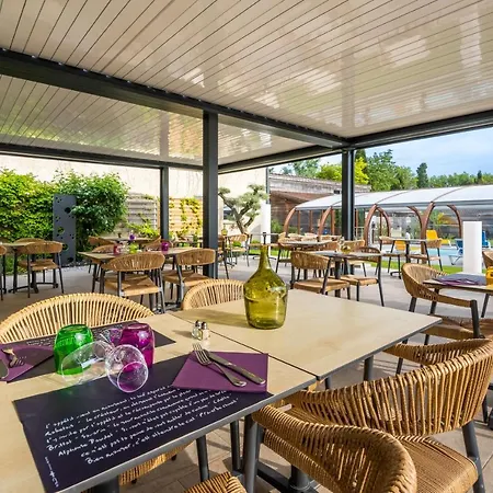 Logis Hotel Restaurant Le Clos Fleuri