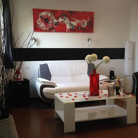 Logis Hotel Restaurant Le Clos Fleuri