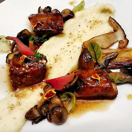 Logis Restaurant Le Clos Fleuri מלון