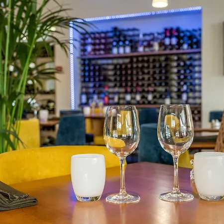 Clos Fleuri Hotel