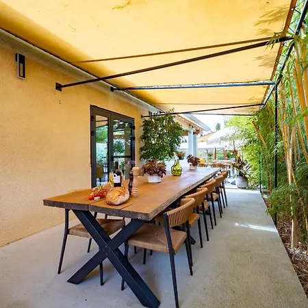 Logis Restaurant Le Clos Fleuri Hotel 3*