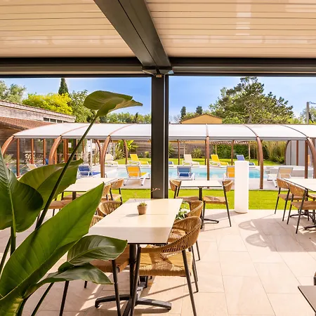 Otel Logis Restaurant Le Clos Fleuri