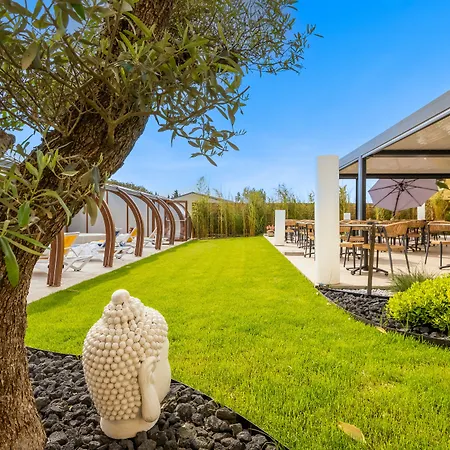 Otel Logis Restaurant Le Clos Fleuri Castelnaudary
