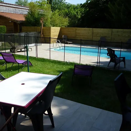 Logis Restaurant Le Clos Fleuri فندق