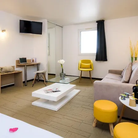 Logis Hotel Restaurant Le Clos Fleuri Hotel Castelnaudary